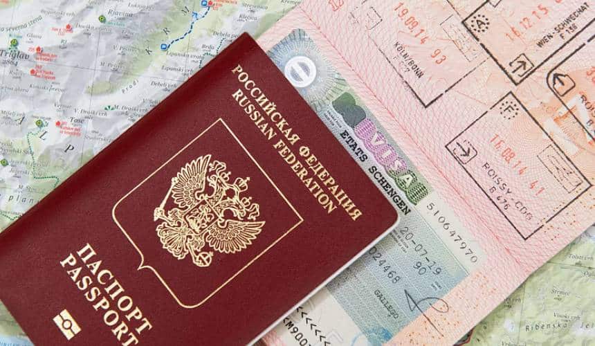 Россиянам стало проще получить визу в Испанию