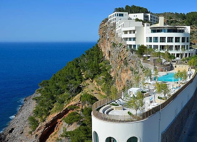 Спа-отель Jumeiran Port Soller на Майорке