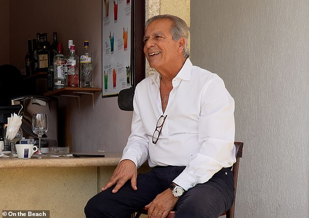Менеджер курорта Las Piramides Юсуф (см. выше) сказал, что британцы — «хорошие туристы», и что протесты вызваны нехваткой доступного жилья для местного населения и пробками на дорогах.
