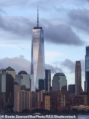 Всемирный торговый центр One World Trade Center высотой 1776 футов в Нью-Йорке