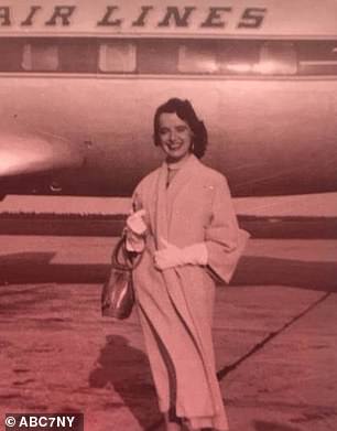 Нэш начала свою карьеру в 1957 году, когда ей был 21 год, в компании Eastern Airlines, которая позже стала American Airlines.