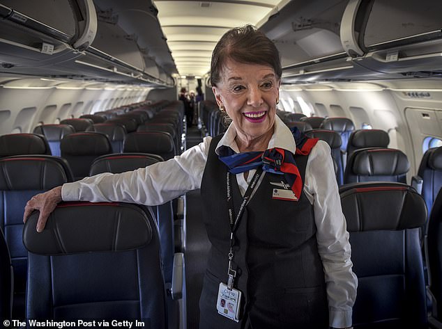 Нэш была связана с American Airlines на протяжении 67 лет и никогда официально не уходила со своей должности, сообщает ABC News.