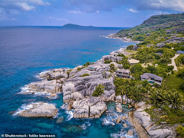 Харриет завершает свой отпуск пребыванием в отеле Six Senses Zil Pasyon на острове Фелисите.