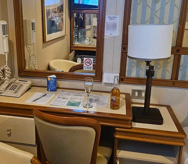 Комната на круизе P&O была убрана и проверена персоналом.