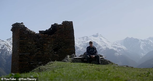 Ираклий, частично ослепший, не сообщает, есть ли кто-нибудь на его замену.