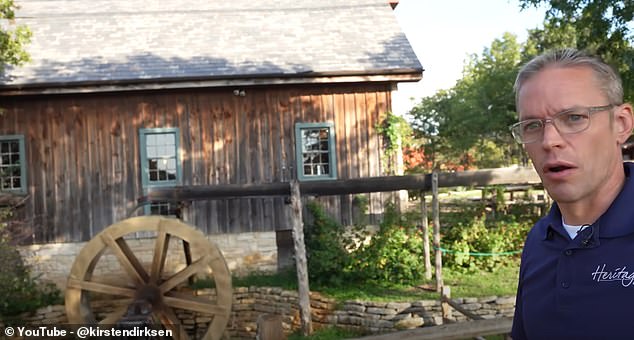 Грег Годси, совладелец кофейни Heritage Coffee Shop и архитектурной фирмы Heritage, рассказывает, что он переехал в Homestead Heritage со своей женой из Остина.