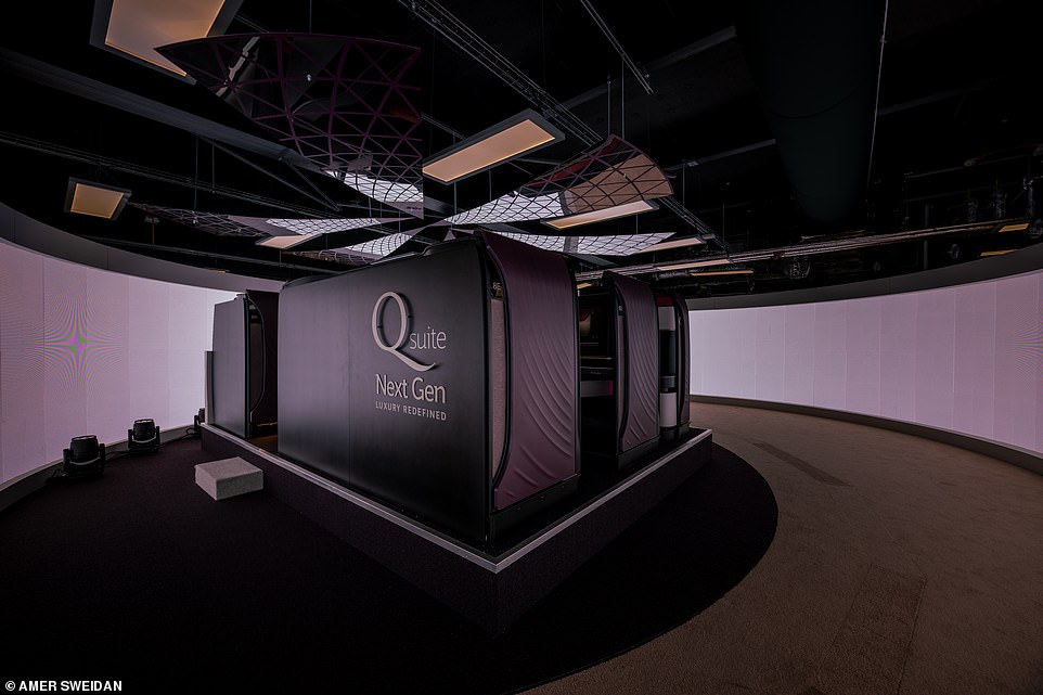 Рис Джонс с туристического сайта headforpoints.com сказал: «Авиакомпания Qatar Airways заняла лидирующее в отрасли место и сделала его еще лучше»