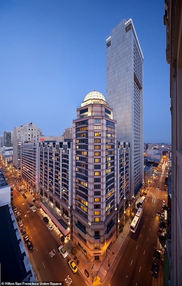 Сотрудникам отеля Hilton San Francisco Union Square (на фото) пришлось устроиться на вторую работу из-за резкого сокращения рабочего времени.