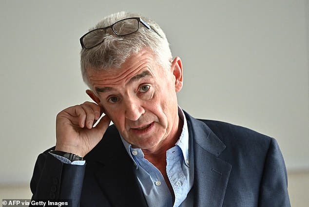 Генеральный директор Ryanair Майкл О'Лири заявил, что пересмотрит ситуацию, как только Ryanair добьется максимально возможного роста за счет расширения парка самолетов Boeing.