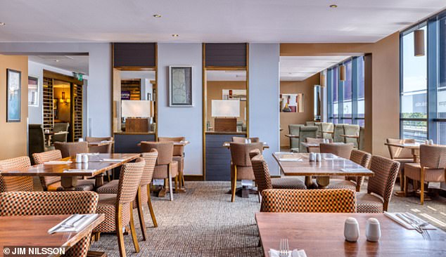 Premier Inn регулярно занимает призовые места в ежегодном рейтинге гостиничных сетей Which?. Выше представлен ресторан Premier Inn Gatwick North