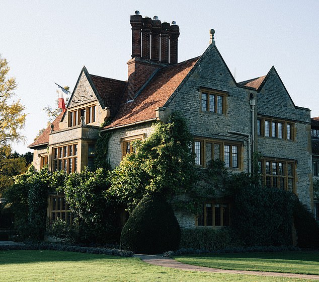 Le Manoir aux Quat'Saisons, отель Belmond имеет три ключа Мишлен