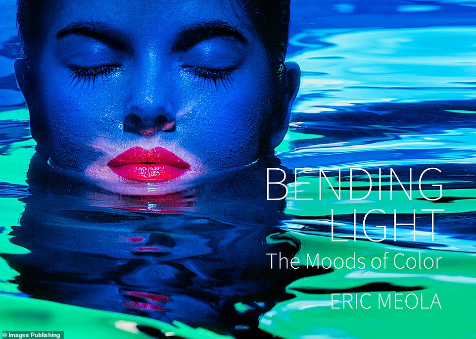 Издание Bending Light: The Moods of Color опубликовано Images Publishing Group и доступно по цене 51,34 фунта стерлингов на Amazon.co.uk.