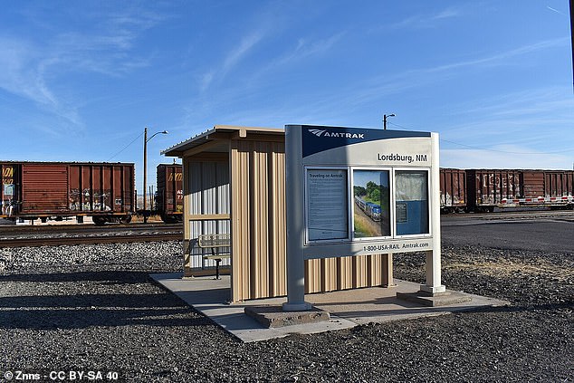 Седьмая самая одинокая железнодорожная станция в сети Amtrak - Лордсбург (688 пассажиров) в Нью-Мексико.