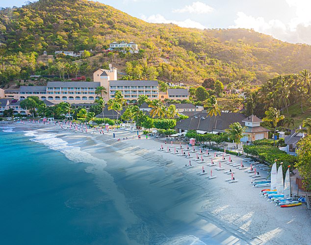 Марк Палмер посещает BodyHoliday, оздоровительный курорт на северном побережье Сент-Люсии.