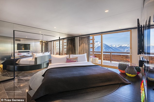 Люкс в отеле W Verbier, удостоенный награды «Лучший горнолыжный отель в мире».