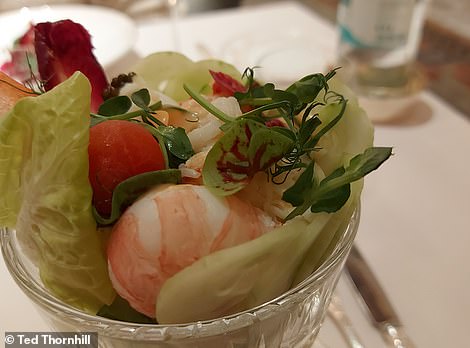 Коктейльный салат из лобстера и крабов Ted's Promenade