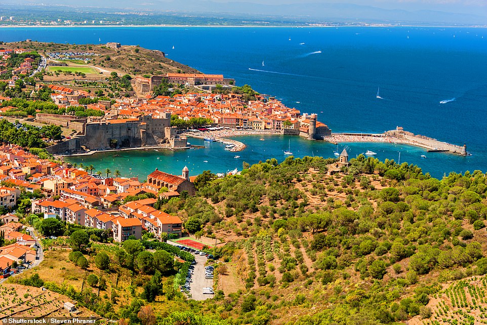 Collioure, Южная Франция: Collioure - это «идиллический драгоценный камень», - говорит Collioure. Красивый приморский город служил вдохновением для многих художников, Пикассо и Матисса среди них